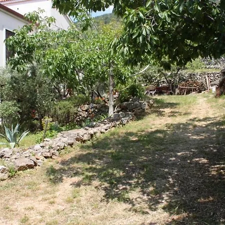 דירה With Parking Space - 7876 *